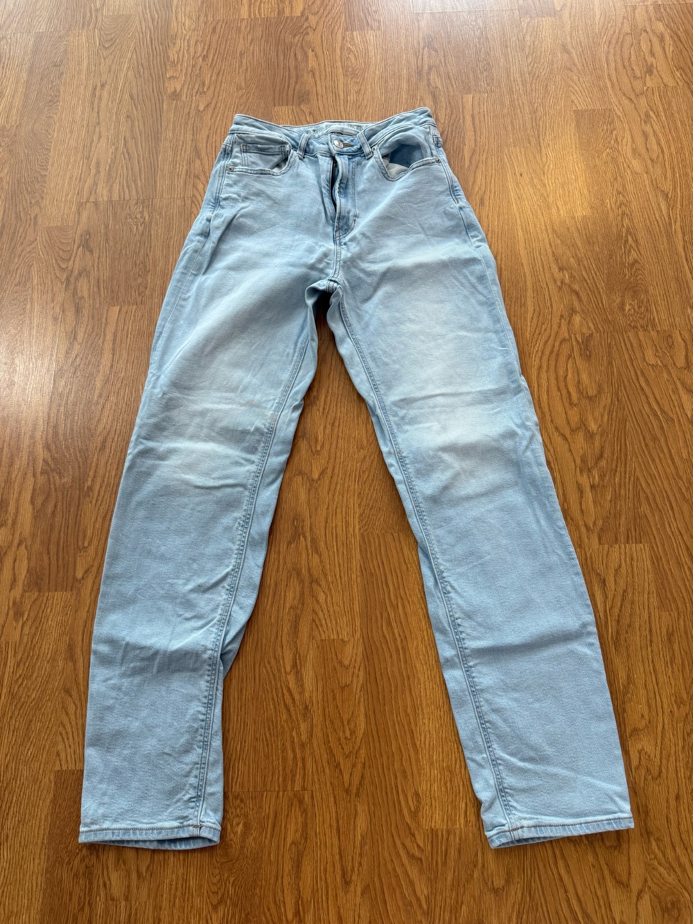 American Eagle Outfitters Slim Straight Light Blue Jeans
